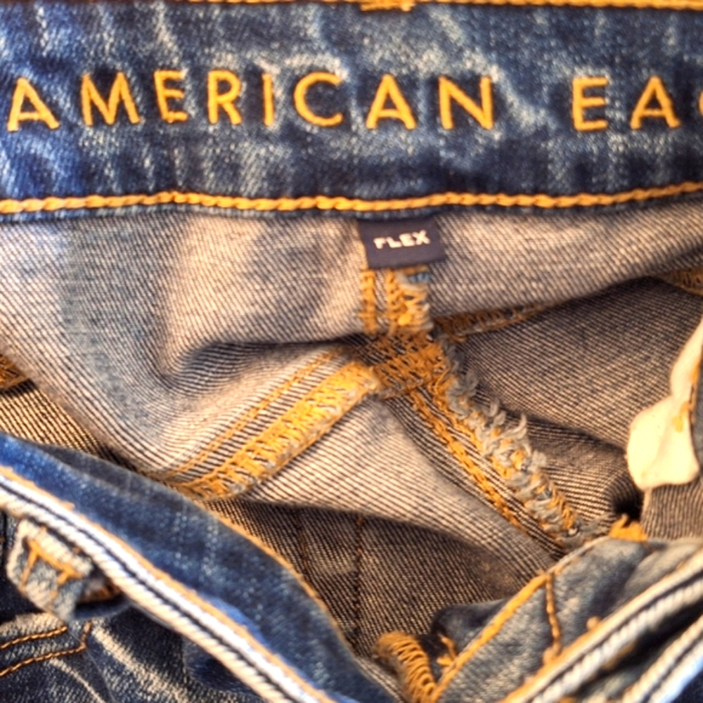 American Eagle Flex Blue Jeans Distress Thrash Grunge 32x36 Very Good Condition - Picture 3 of 4